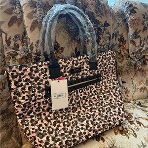 🥳🥰$60 sale!!! 🙌🏻😎🥰🥳 Trina Turk Pink and Black Leopard Print Tote